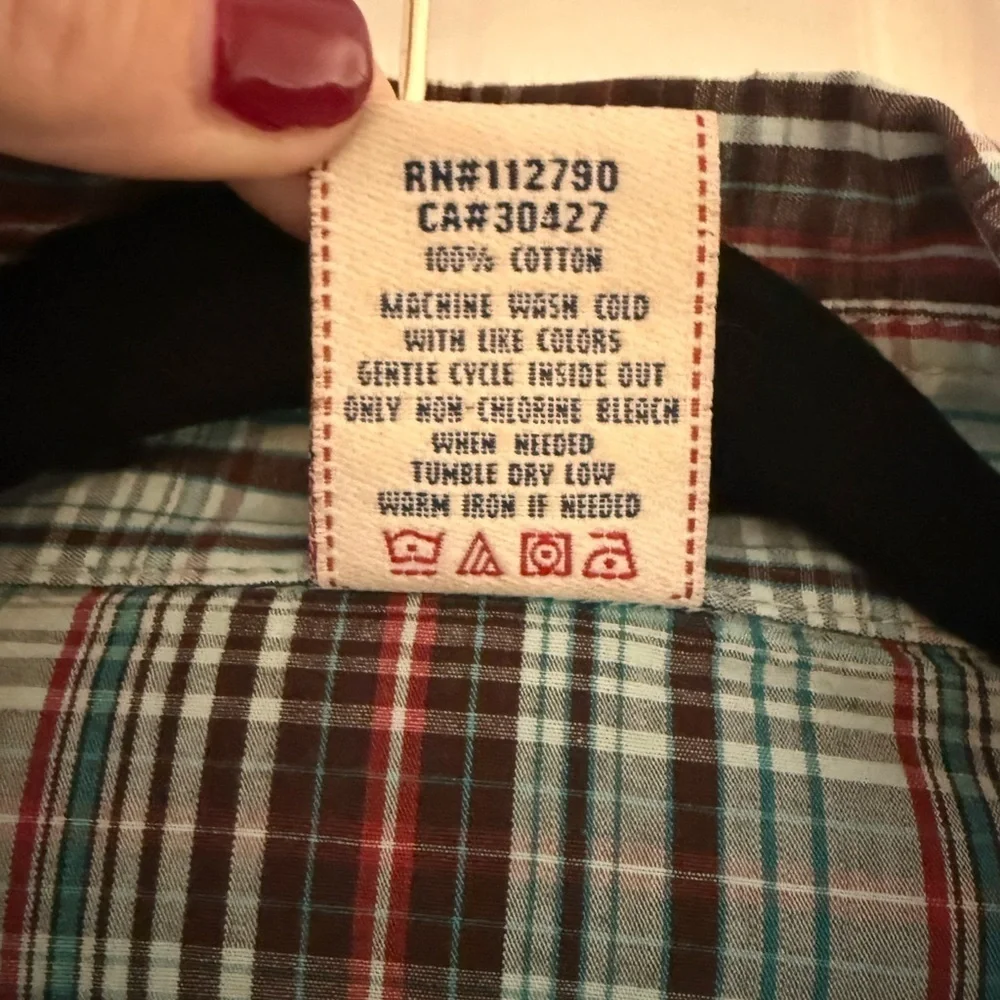 True Religion snap button shirt • Men’s XXL